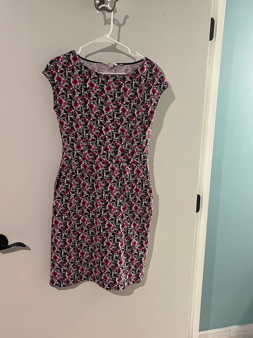 Boden Floral Sheath Dress Women’s US 6R Pink Black White Cap Sleeve Stretch Knit
